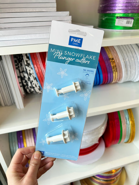 Mini Snowflake Plunger Cutters by PME